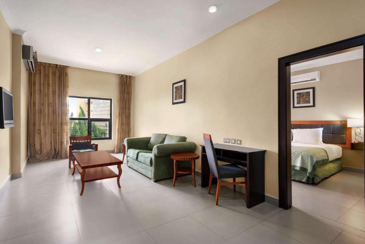 Hawthorn Suites By Wyndham Abuja Extérieur photo