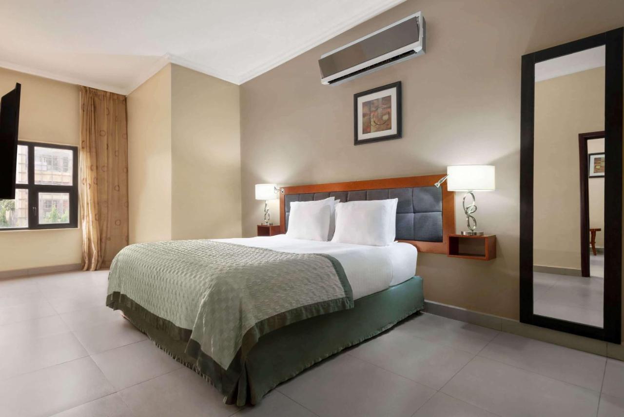 Hawthorn Suites By Wyndham Abuja Extérieur photo