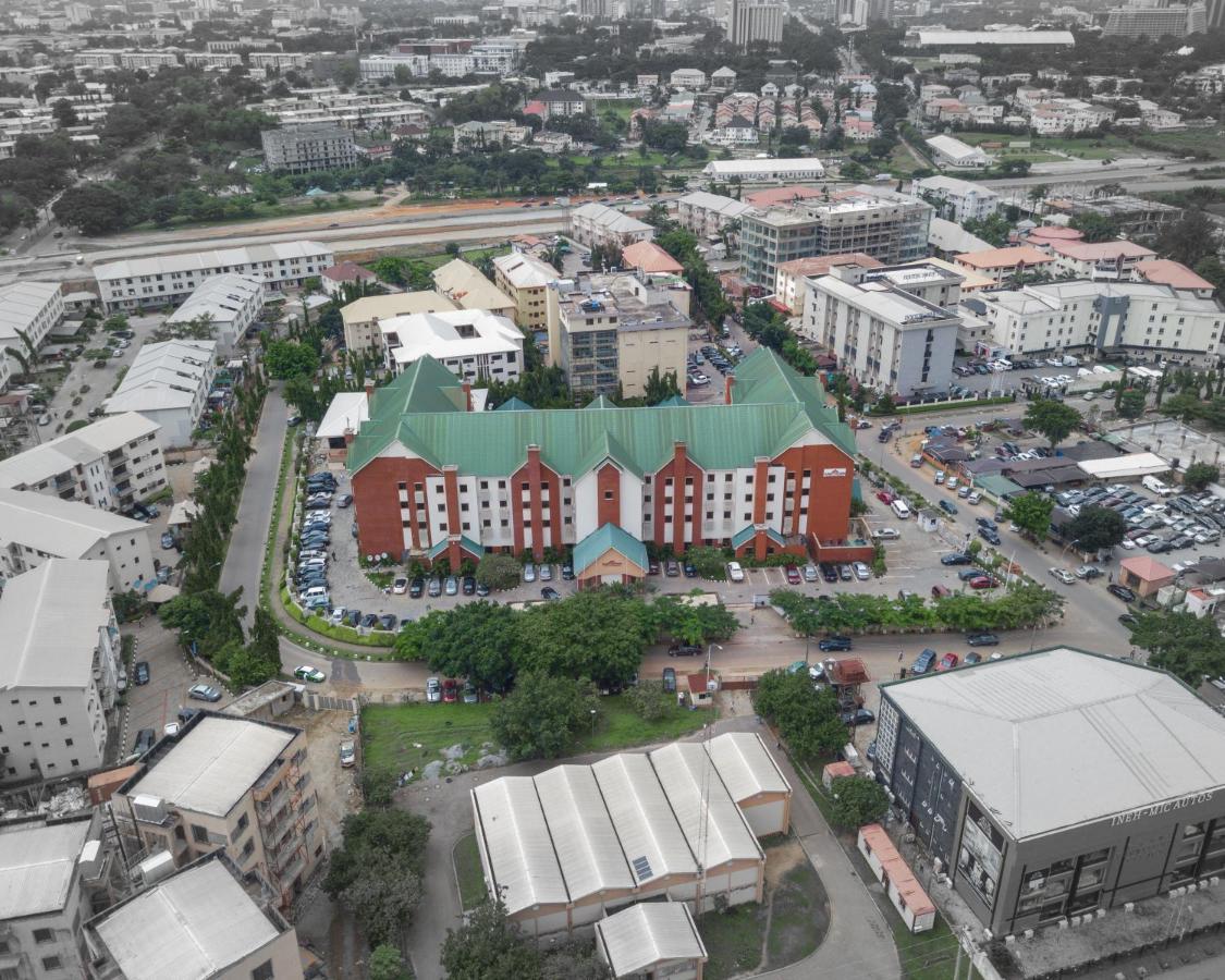 Hawthorn Suites By Wyndham Abuja Extérieur photo