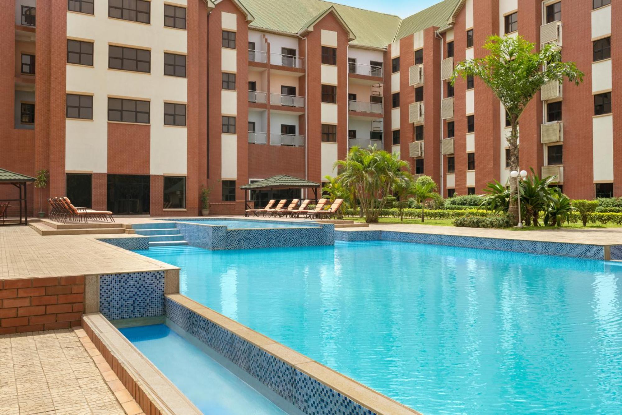 Hawthorn Suites By Wyndham Abuja Extérieur photo
