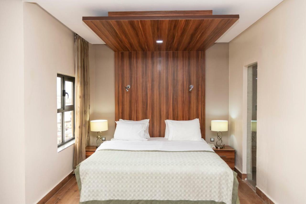 Hawthorn Suites By Wyndham Abuja Extérieur photo