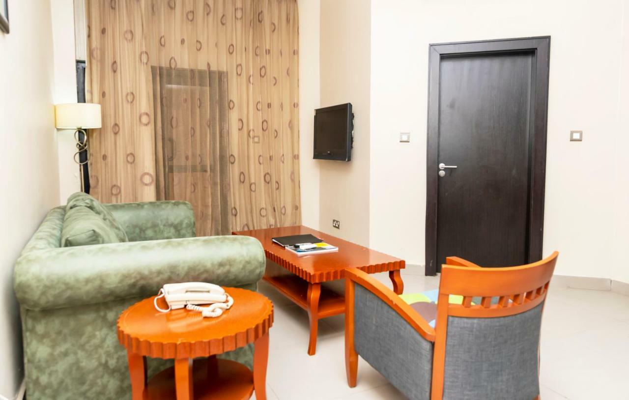 Hawthorn Suites By Wyndham Abuja Extérieur photo
