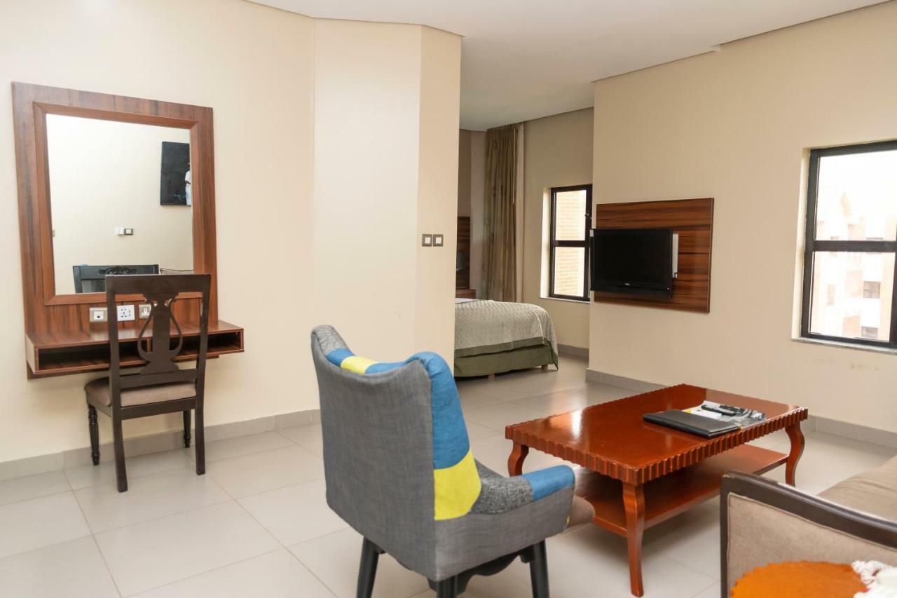 Hawthorn Suites By Wyndham Abuja Extérieur photo